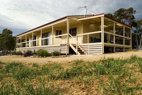 Allusion Cottages - Tourism Search 0