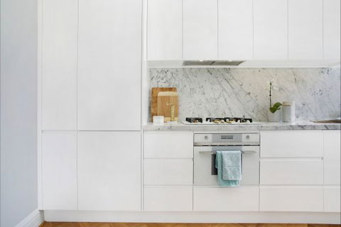 New Beach Apartment - Tourism Search 6