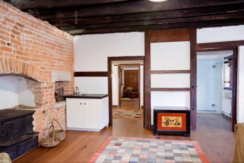 Vine Lodge Heritage Getaway - Tourism Search 7
