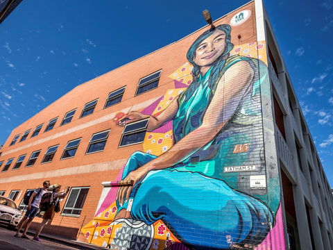 Adelaide Central YHA - Tourism Search 7