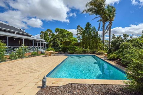 Forest Lodge Highfields - Tourism Search 5