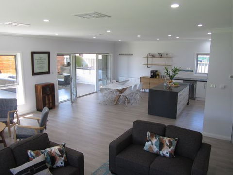 Hillberry House Bed And Breakfast - Tourism Search 0