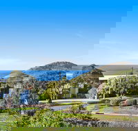 Highview - Panormaic Views Across Encounter Bay - Tourism Search