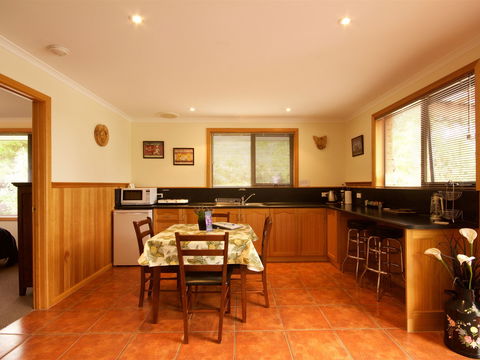 Abs By The Bay - Tourism Search 2