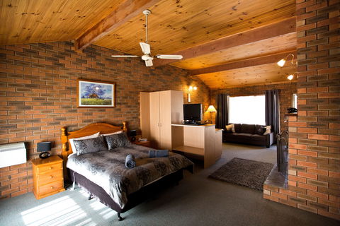 Walkabout Motel - Tourism Search 1