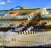 Clemandtines Vintage Beach Estate - Tourism Search