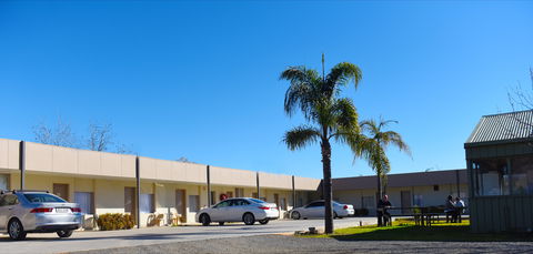 Mia Motel - Tourism Search 1