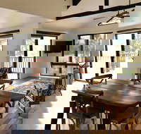 Somerset Stables - Tourism Search