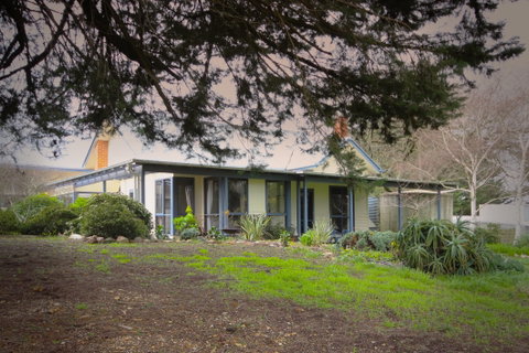 Galwiji Homestead - Tourism Search 0