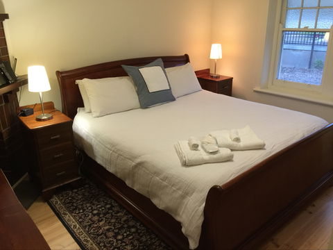 MacDonnell House, Naracoorte - Tourism Search 1