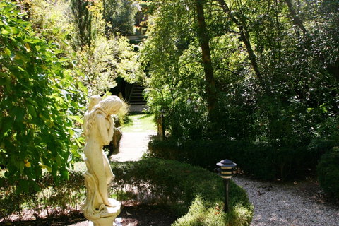Aldgate Lodge Bed & Breakfast - Tourism Search 0