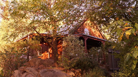 Artscape Cottage Beechworth - Tourism Search 0