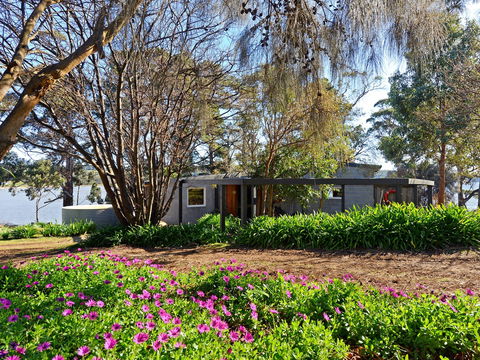 Taylors Bay Cottage - Tourism Search 0