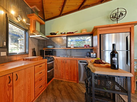 Taylors Bay Cottage - Tourism Search 1