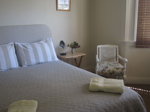 Valley Views Bed And Breakfast - Tourism Search 1