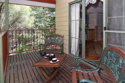 Eagle Hammer Cottages - Tourism Search 3