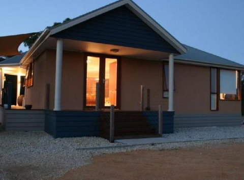 Aurora Cottages - Tourism Search 0