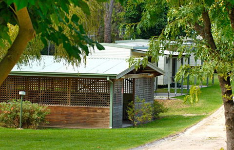 A Wangralea Caravan Park - Tourism Search 2