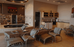 Breathtaker On High Spa Retreat - Tourism Search 1