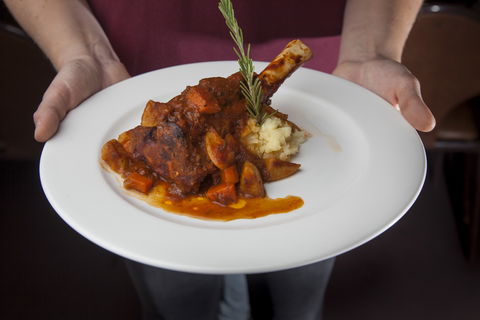 The Overlanders Steakhouse - Tourism Search 0