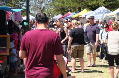 Burleigh Heads Markets - Tourism Search 1