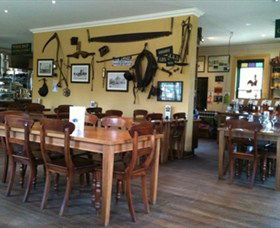 The Beekeepers Inn - Tourism Search 0