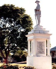 Goombungee War Memorial - Tourism Search 1