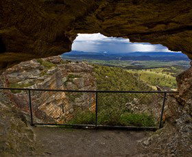 Hassans Walls Lookout - Tourism Search 0