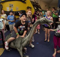 National Dinosaur Museum - Tourism Search