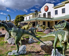 National Dinosaur Museum - Tourism Search 4