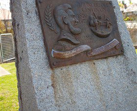 Thunderbolt's Statue And Constable Walker Memorial - Tourism Search 0