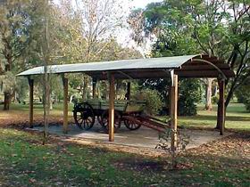 Umpherston Sinkhole - Tourism Search 2