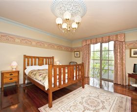 Barcaldine House - Tourism Search 7