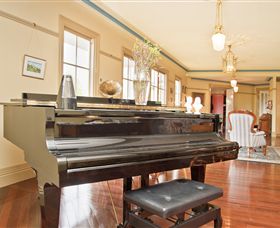 Barcaldine House - Tourism Search 6