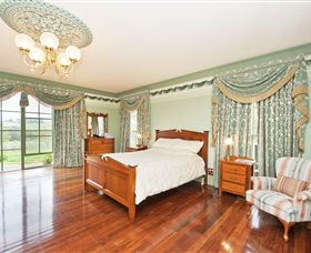 Barcaldine House - Tourism Search 5