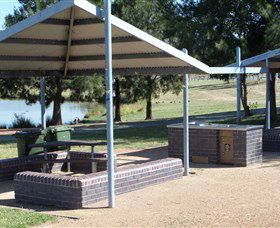 Point Hut Pond Park - Tourism Search 4