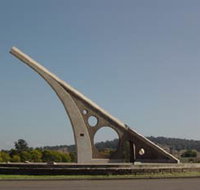 Singleton Sundial - Tourism Search