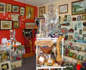 Country Brushstrokes - Tourism Search 0