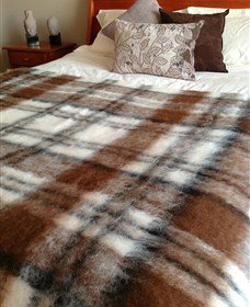 Australian Alpaca Barn - Morpeth - Tourism Search 2