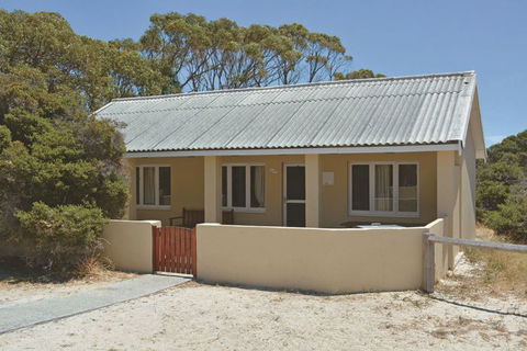 Rottnest Island Authority Holiday Units â€“ Bathurst - Tourism Search 0