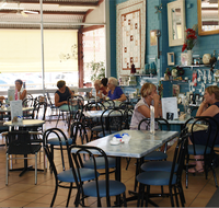 Inspirations Cafe Gift and Patchwork Gallery - Tourism Search