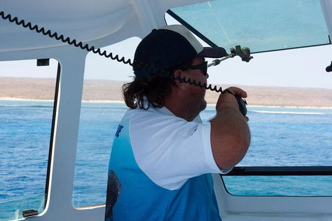 VIP Luxury Chartered Escapes, Exploring The Reef At Your Own Pace - Tourism Search 41