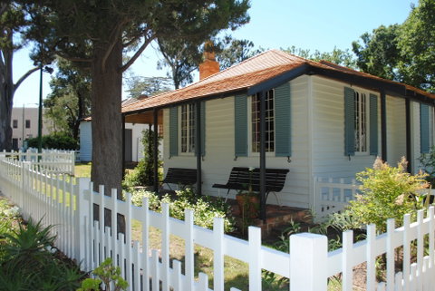 La Trobe's Cottage - Tourism Search 2