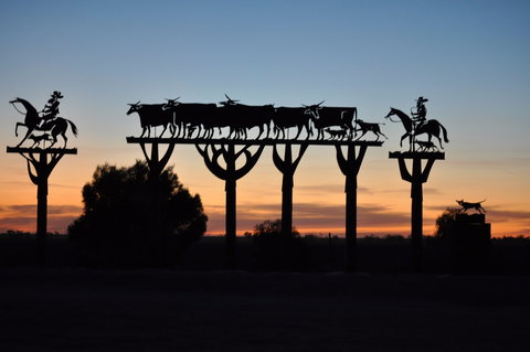 Long Paddock - Cobb Highway Touring Route - Tourism Search 0