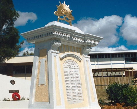 Beenleigh War Memorial - Tourism Search 0