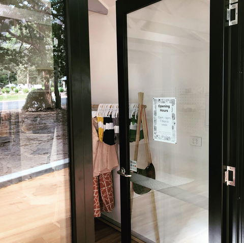 Dot And Frankie - Tourism Search 0