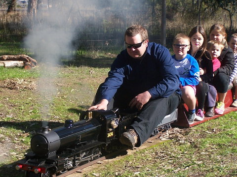 Mudgee Miniature Railway - Tourism Search 0