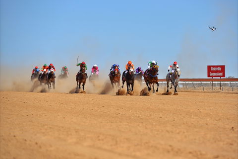 Simpson Desert Racing Carnival Trail - Tourism Search 1