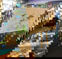 Straddievarious Gallery - Tourism Search