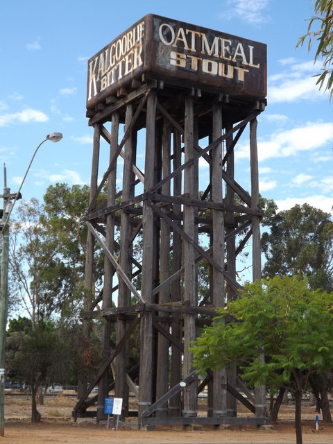 Merredin Railway Water Tower - Tourism Search 1